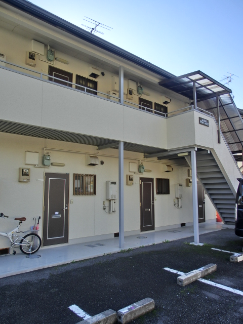叡電八幡駅近く！