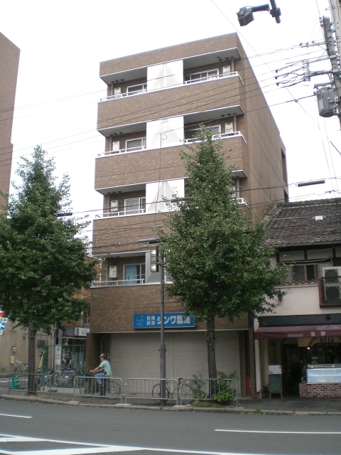 同志社大学まで徒歩８分！