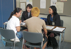 京都工芸繊維大学　留学生向け　住宅説明会の様子