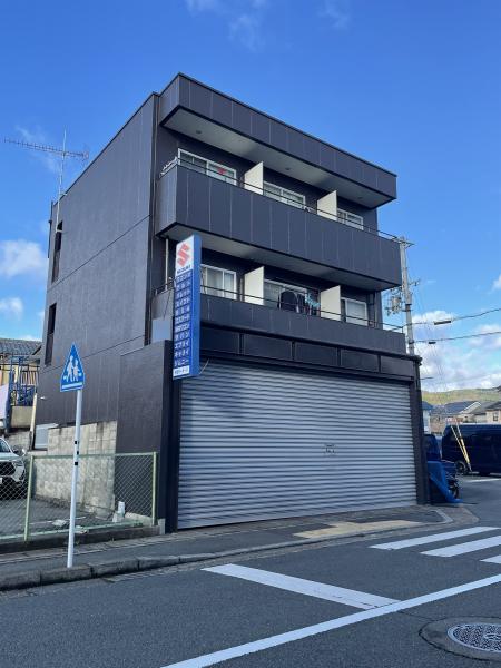 ラ・ウィン村田