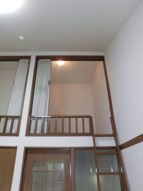 グランディールイズミ