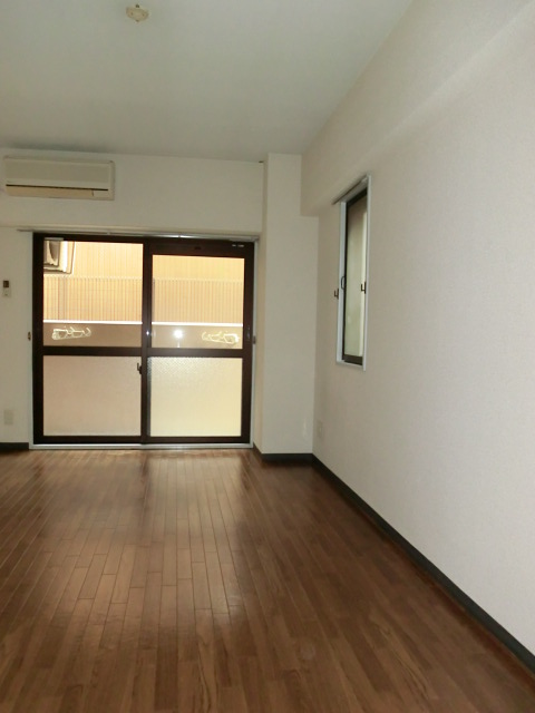 エガールパレス