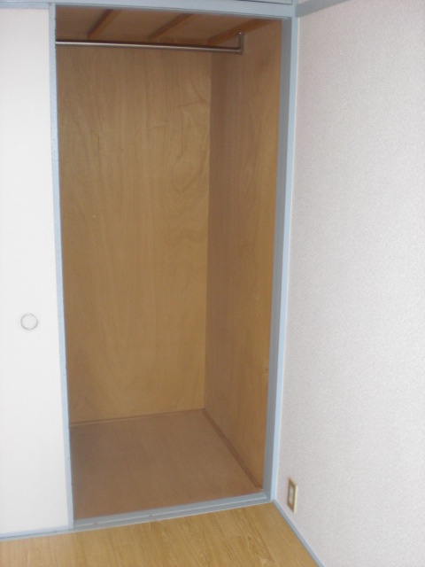 アイリス衣笠