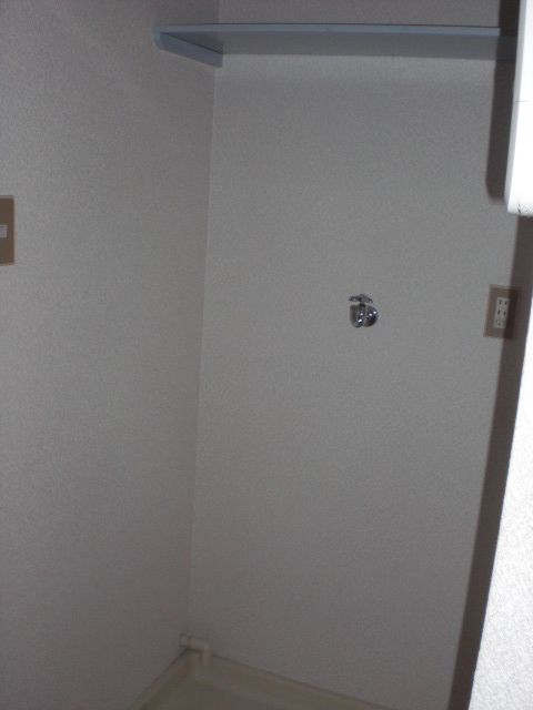 アイリス衣笠