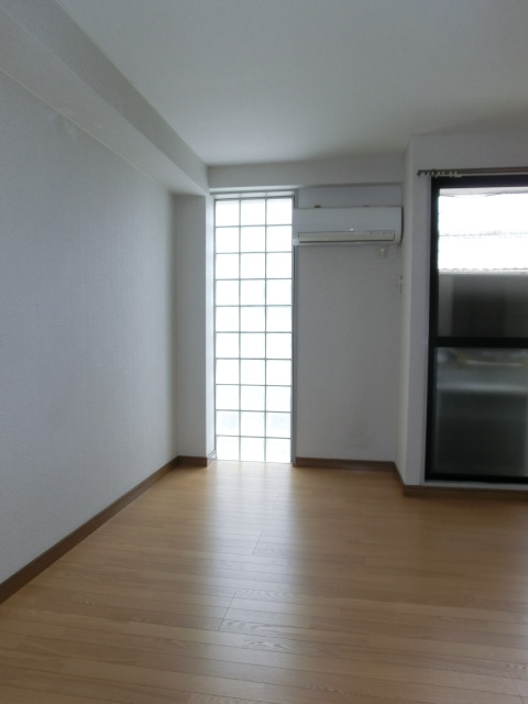 エレガンスコート北山