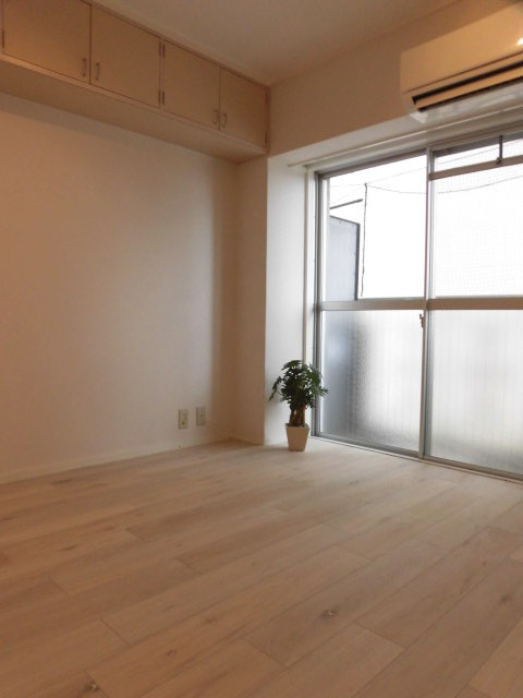 コーポたくみ