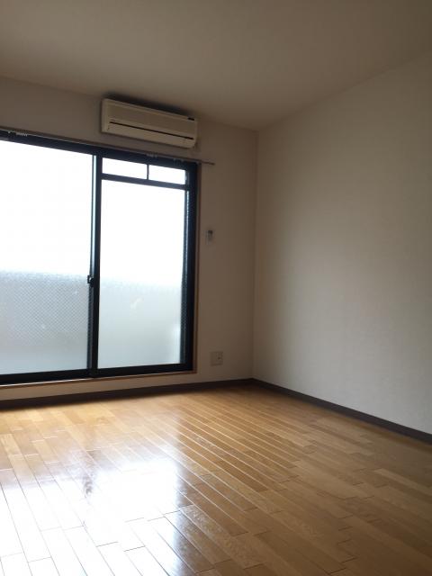 WISTARIA KURAMAGUCHI