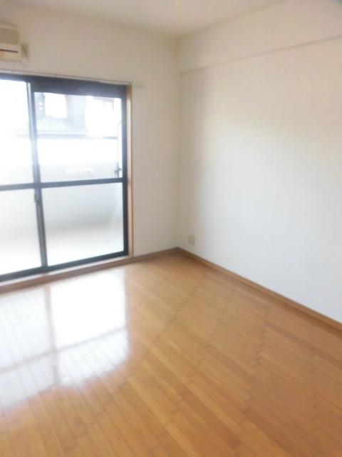 メイプル等持院