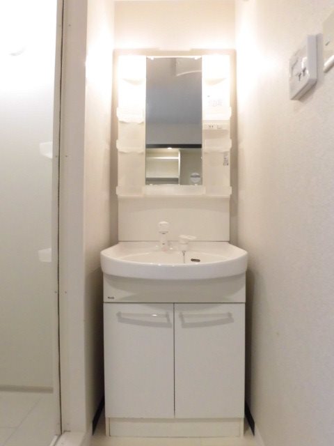 エル・セレーノ西院２番館