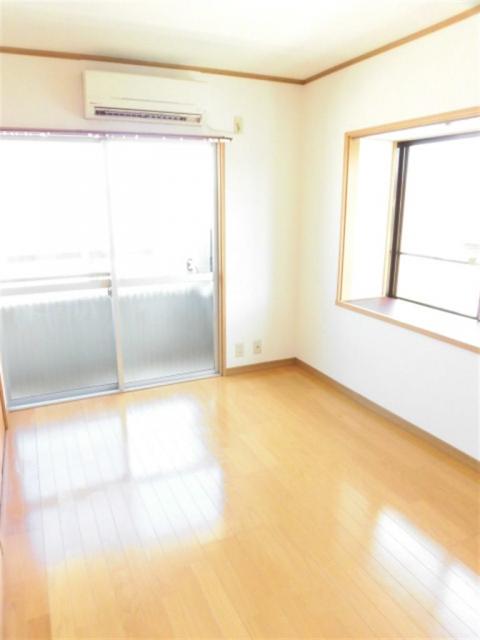 コーポユタカ