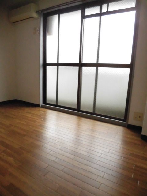 セラヴィ岩倉