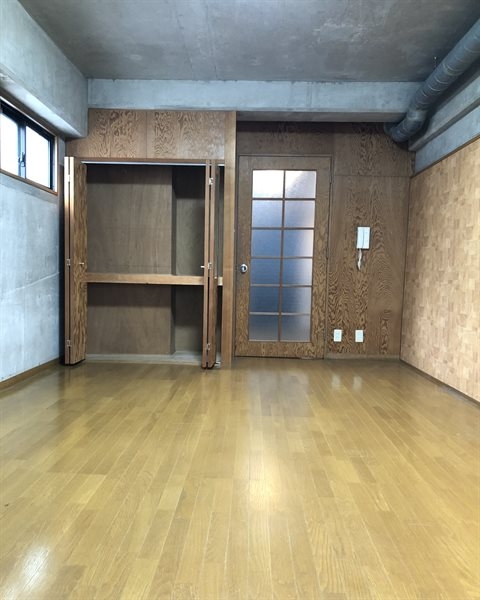 EMs　COURT