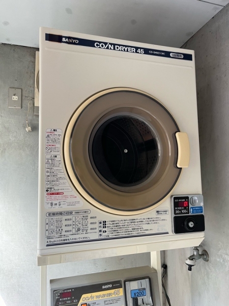 エイコンズハウス