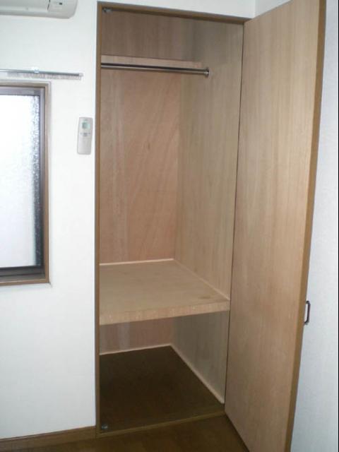 ロイヤルハイツフジイ