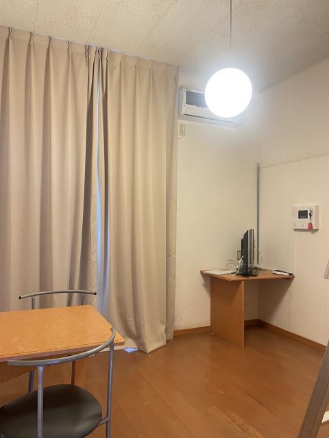 レオパレスアジェル岩倉