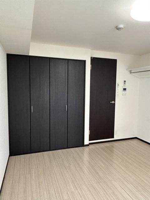V-style西院