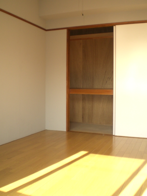 ロイヤルハイツ中野