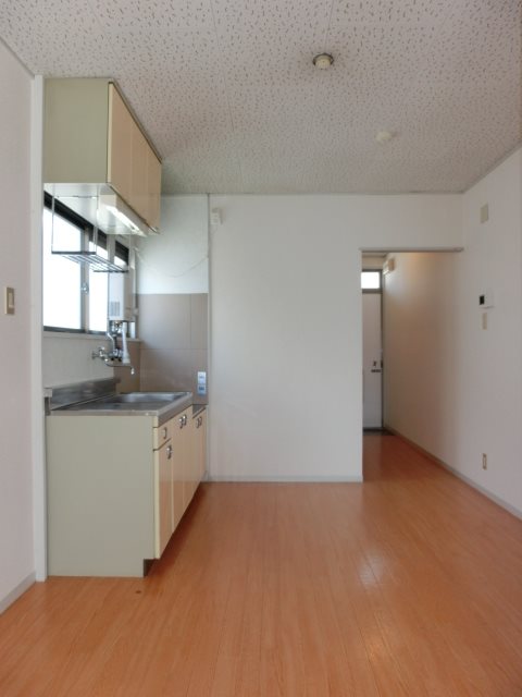 あじさいハイツ