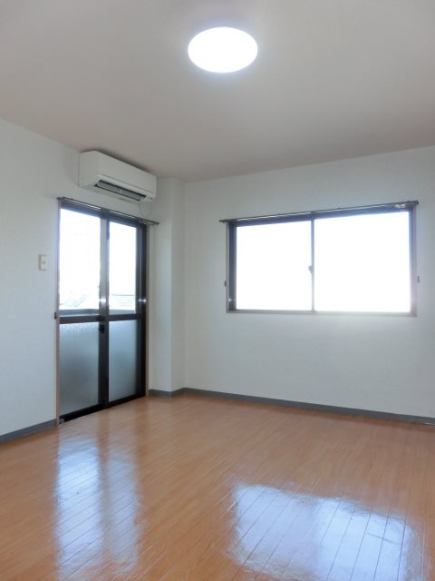 クレストハイツ