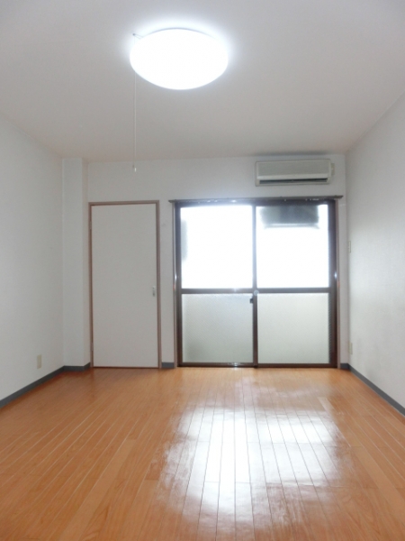 クレストハイツ