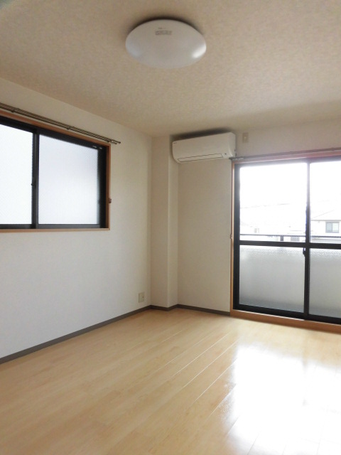 アルティスト衣笠