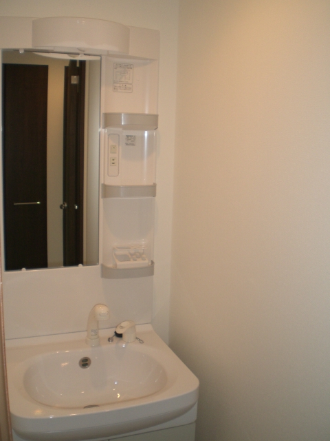 ホワイトハイムKAGAMIISHI