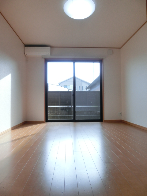 ジュン・アンビエンテ