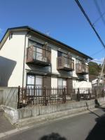 ２階建て全６室、南向きの陽当たり◎のハイツ。セパレートです！