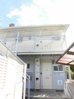 全室南向き、陽当たり◎！学校近くのセパレート物件です！